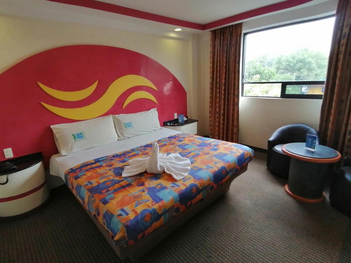 Standard Double Suite